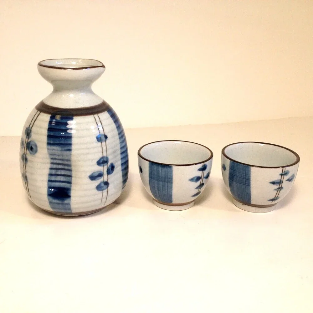 Vintage CIB Japanese Sake Set 3 Piece in Original Box #44T311